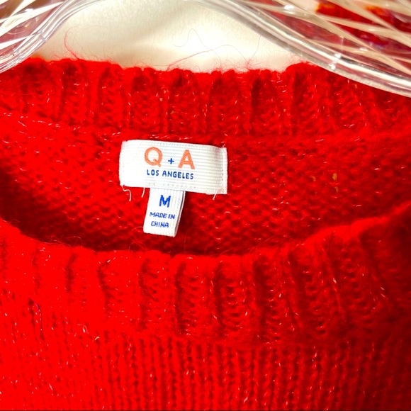Valentines Red Pink Ombré Sweater Q+A L.A. Med - Picture 6 of 6